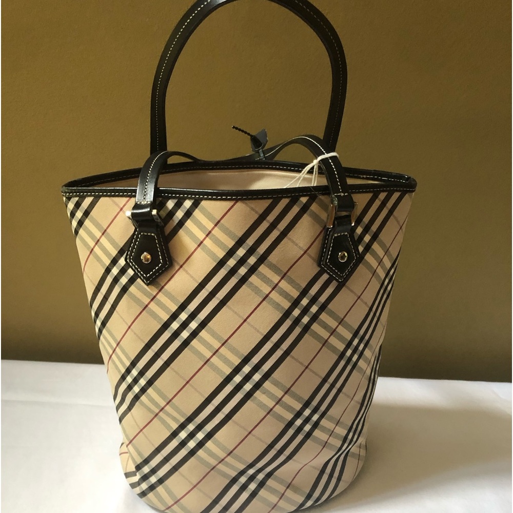 Burberry Classic Tote
